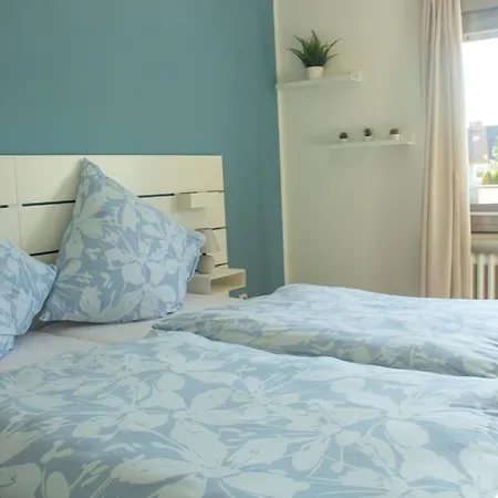 Mittendrin Zwischen Altstadt Und In